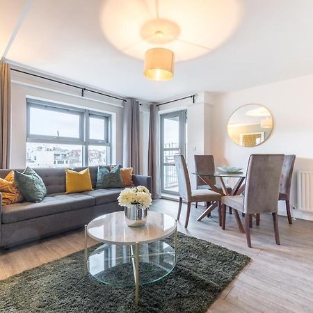Nino Capital - Victoria Apartment London Bagian luar foto