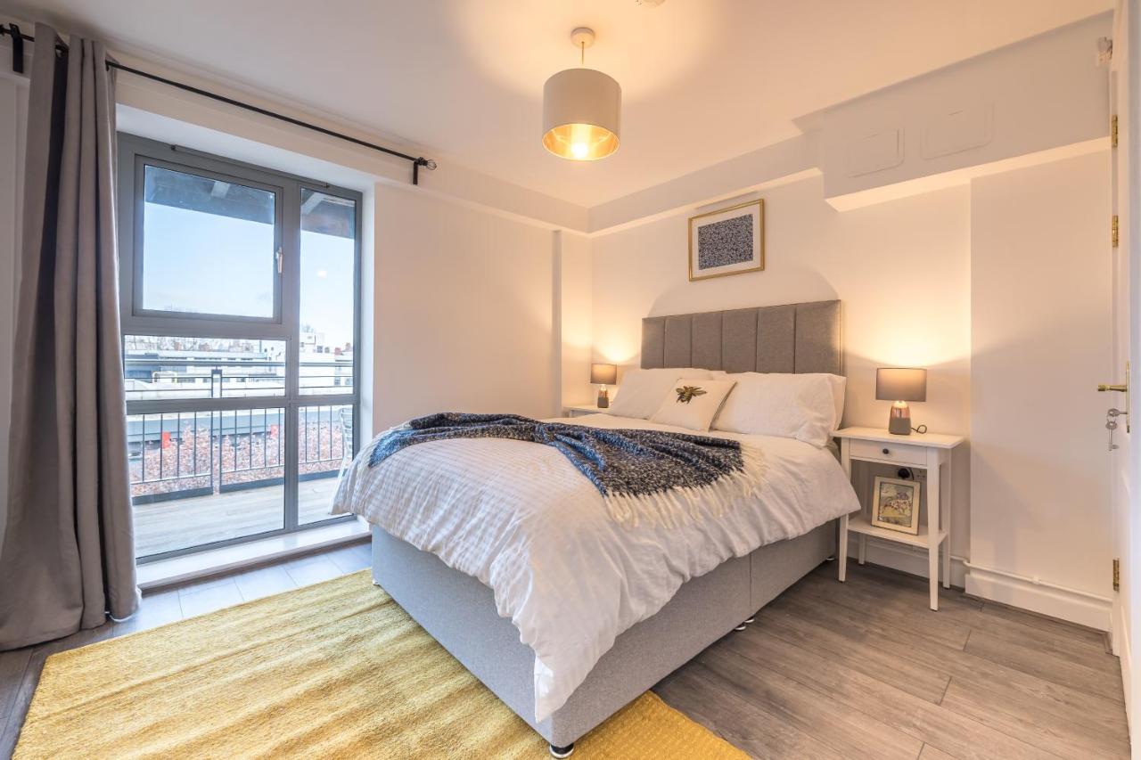 Nino Capital - Victoria Apartment London Bagian luar foto