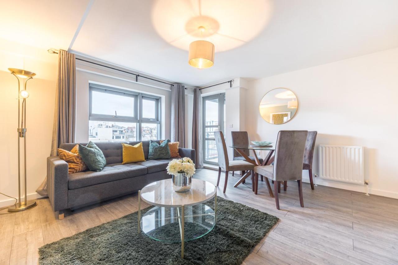 Nino Capital - Victoria Apartment London Bagian luar foto