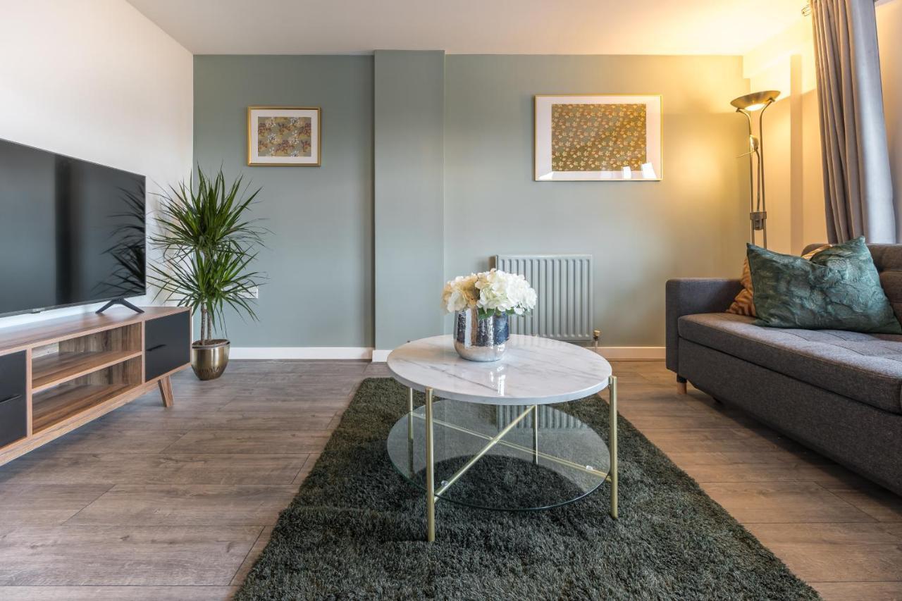 Nino Capital - Victoria Apartment London Bagian luar foto